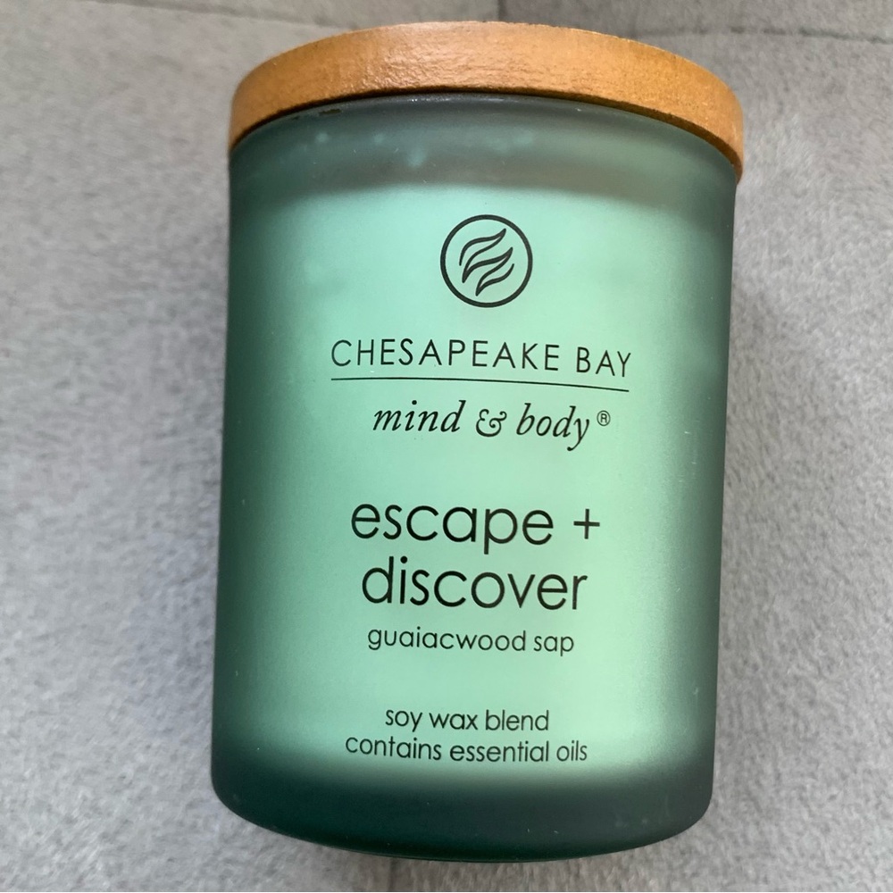 Candle Chesapeake Bay Mind & Body Escape + Discover Soy Wax Essential Oils NWT